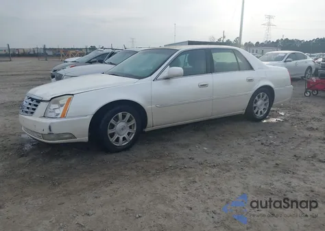 2008 Cadillac Dts 1Sc z USA, uszkodzony, nr VIN 1G6KD57Y18U197399